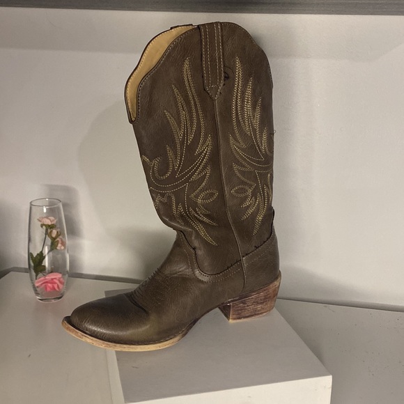 Silver Canyon | Brown Dallas | Pointed Women Western Cowgirl Boots | size 6 - Picture 4 of 15